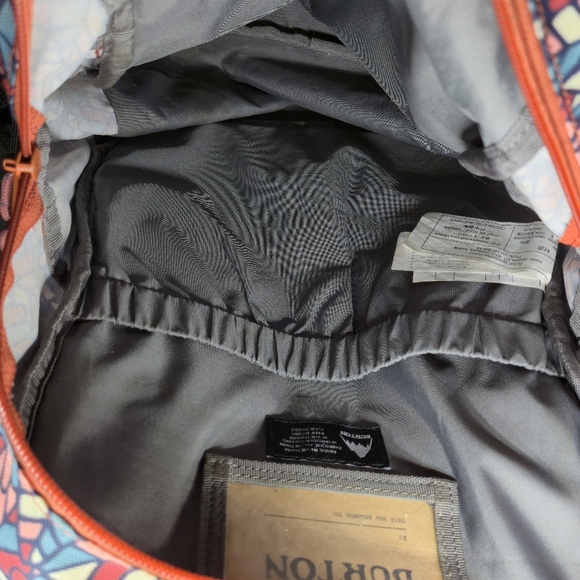 Burton Kids Gromlet 15L Backpack Feather Print Rust Pink One Size - Picture 6 of 12
